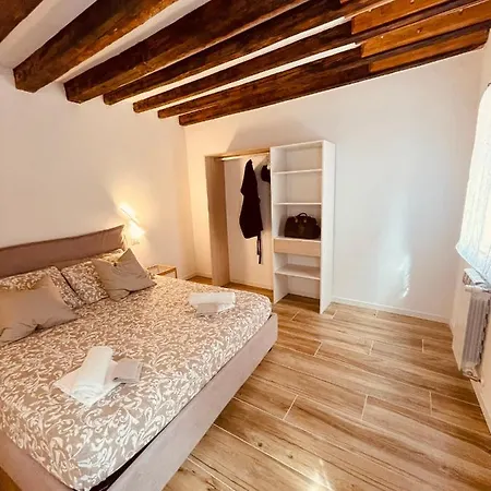 Primo Piano Apartman Velence
